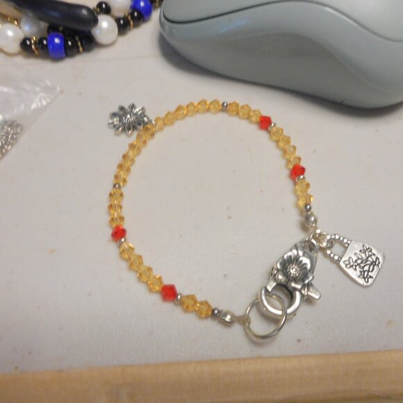 handmade bracelet, dainty, about 16 1/2" long, large heavy lobster claw clasp - Picture 5 of 10